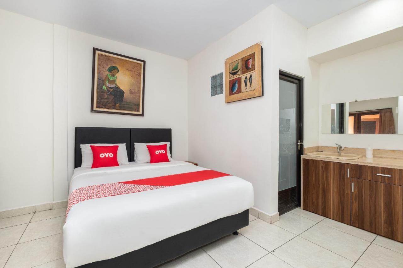 Oyo 3775 Ketut Inn Pesanggaran Buitenkant foto